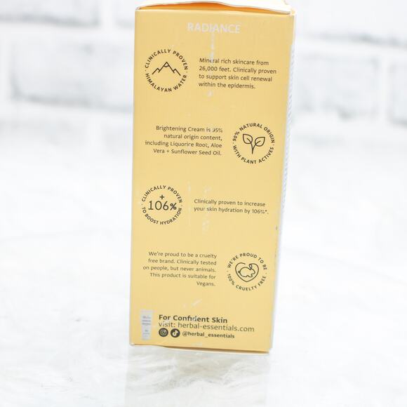 Herbal Essentials Brightening Cream Moisturizer Licorice Root & Aloe Dark Spots - Picture 4 of 7